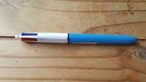 Stylo bille 4 coul. bic