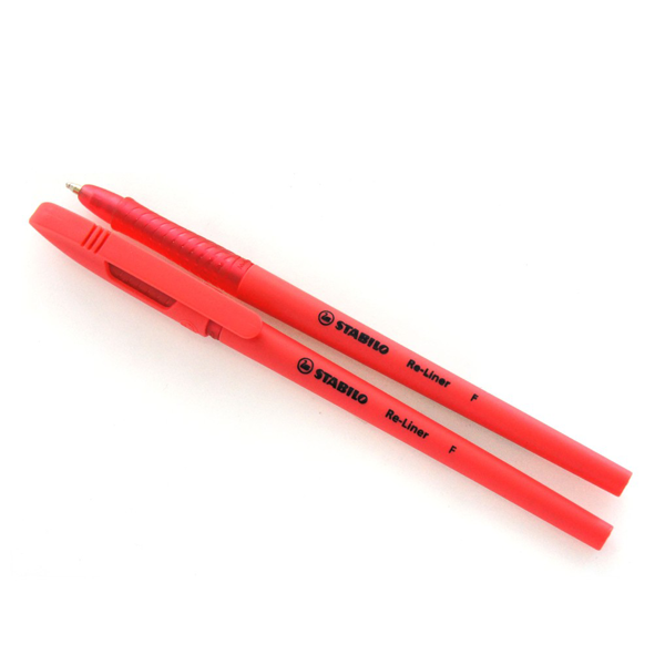 Stylo reliner rouge